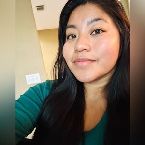 Meet your Posher, Noemi